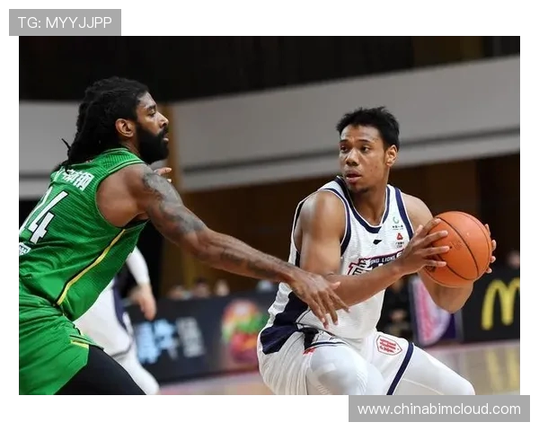 上海篮球队在联合会杯积分榜中以93分稳居首位，展现强劲实力