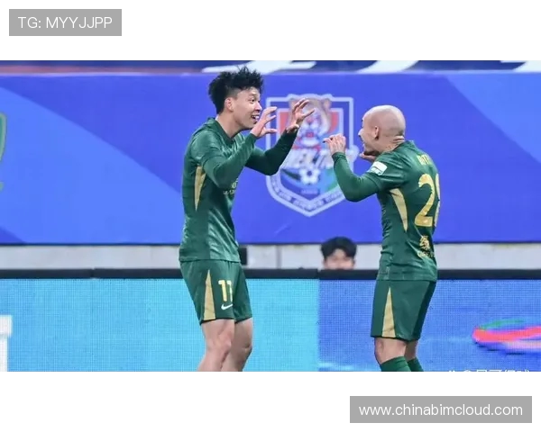 杭州篮球队的节奏变革引发热议球迷期待新战术带来的精彩表现